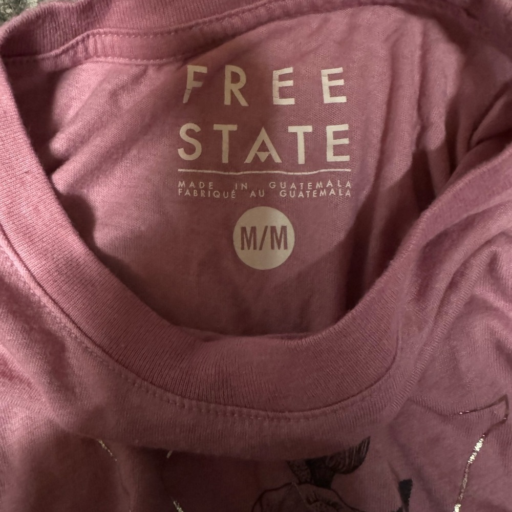 Women’s Aeropostale/Free State graphic t-shirt - Picture 2 of 2